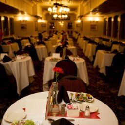 Valentine’s Day – take a Dinner Jazz Cruise